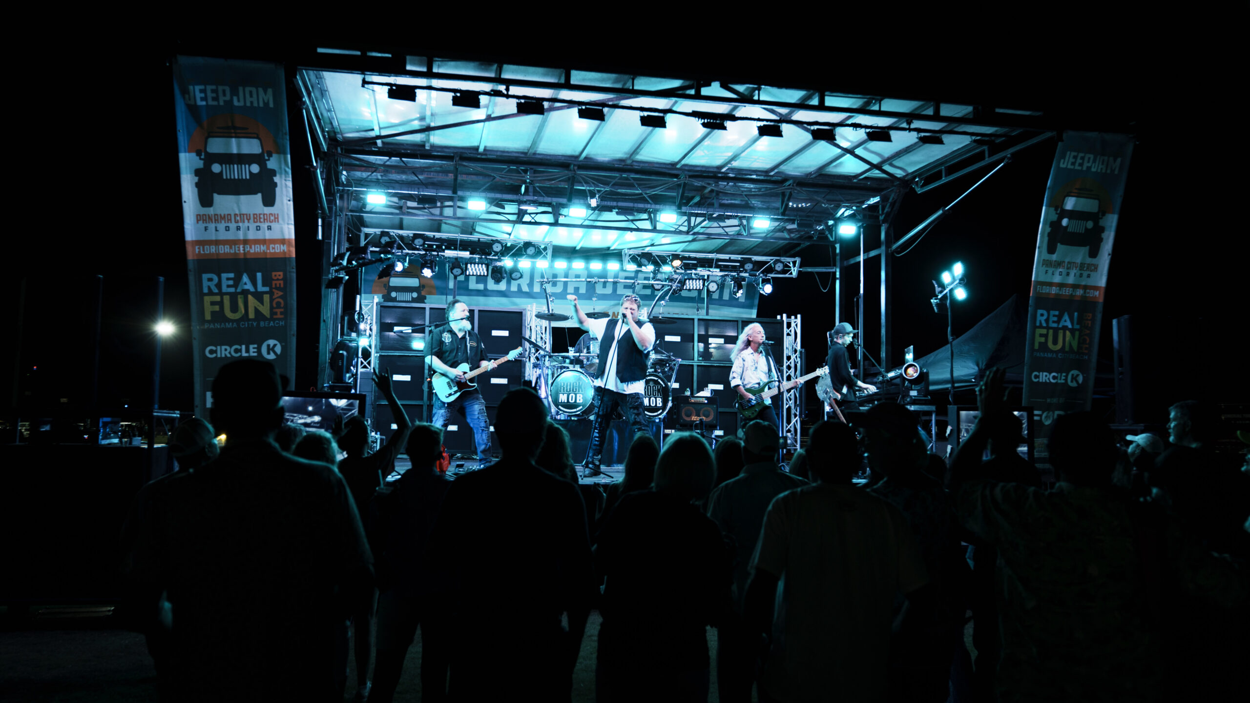 Rock Mob band from Alabama playing colleges, festivals, private parties, and events with the biggest rock anthems from bon jovi, journey, AC/DC, Def Leppard, and more.